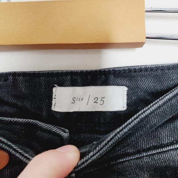 Anthropologie Pilcro Raw Hem Vintage Slim Straight Cropped Jeans - Picture 8 of 13